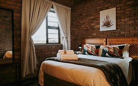 Teri-Lemveli Lodge
